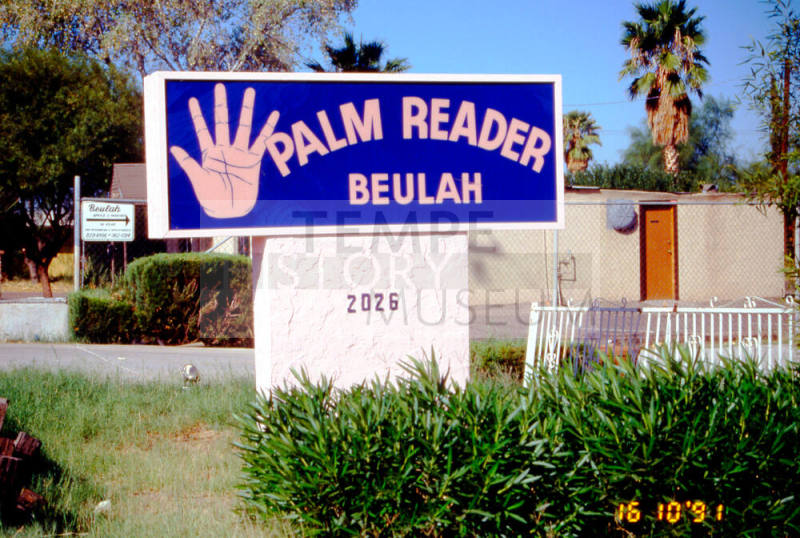Beulah Palm Reader Sign, 2026 E. Apache
