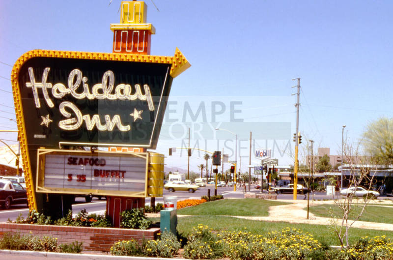 Holiday Inn sign, 915 E. Apache Blvd.