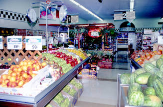 Produce department, Stabler's Market, University Dr. and Mill Ave.