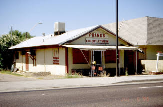 Frank's Little Tavern, 941 E. Apache Blvd.