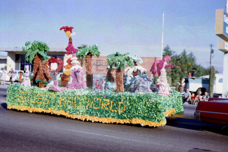 Seuss' Mad World parade float