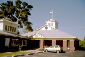 Alleluia Lutheran Church, 1034 S. Mill Ave.