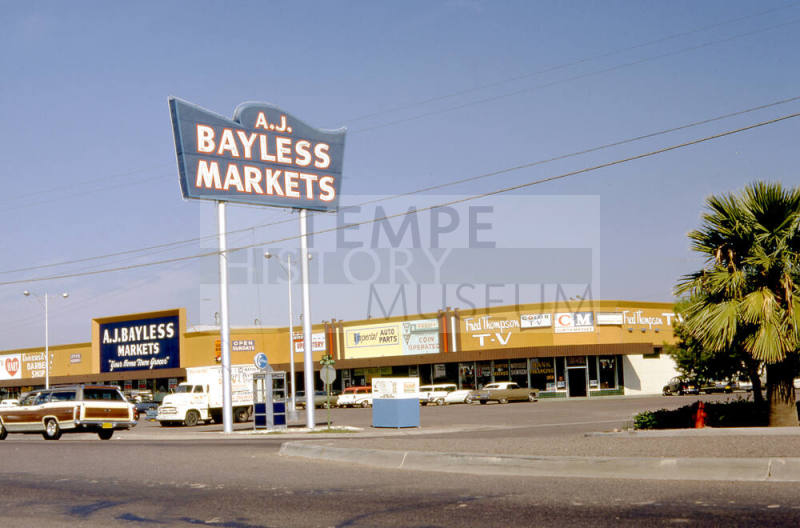 Bayless Shopping Center, Apache Blvd.
