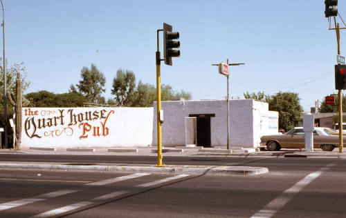 Quart House Pub, 2209 E. Apache Blvd.