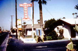 Western Lodge Motel, 2174 E. Apache Blvd.