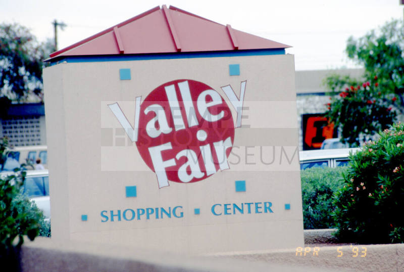 New Valley Fair sign