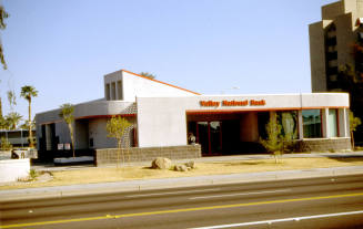 Valley National Bank, 915 S. Rural Road