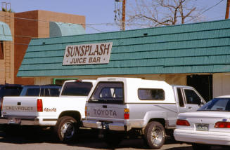 Sunsplash Juice Bar, 715 S. Forest Ave.