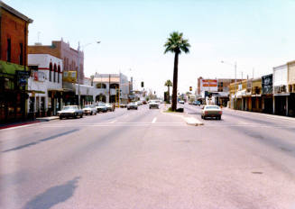 Mill Ave. looking south