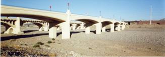 Mill Avenue bridges over dry Salt River bed