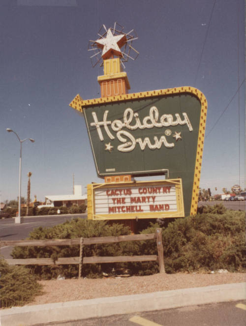Holiday Inn - 915 East Apache Boulevard, Tempe, Arizona