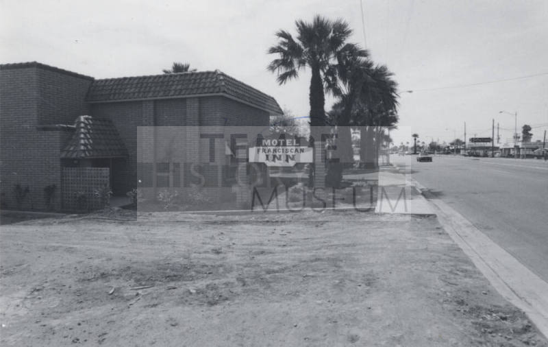 Motel Franciscan Inn - 1005 East Apache Boulevard, Tempe, Arizona