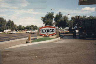 Texaco - 915 East Baseline Road, Tempe, Arizona