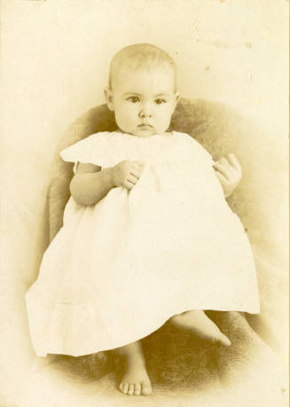 Individual baby portrait of Mildred Muriel Hart