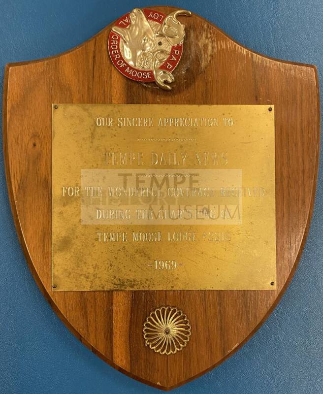 1969 Tempe Moose Lodge #2218 Appreciation Award plaque awarded to the Tempe Daily News