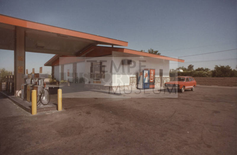 Thrifty Gas - 904 West Broadway Road, Tempe, Arizona