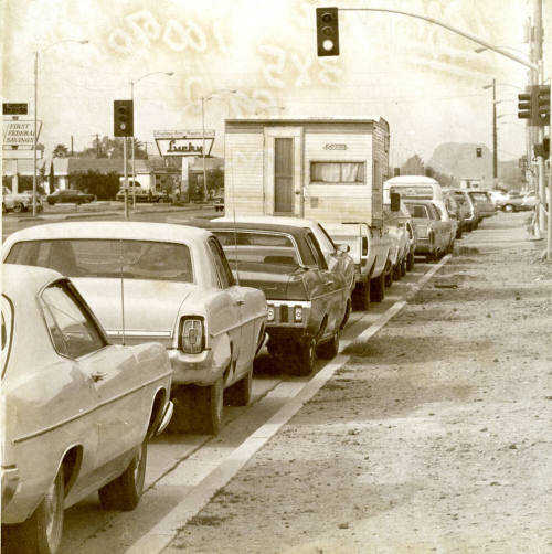 Long Gas Lines, Broadway Road