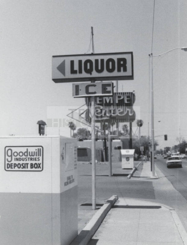 Top's Liquor - 909  S. Mill Avenue, Tempe, Arizona