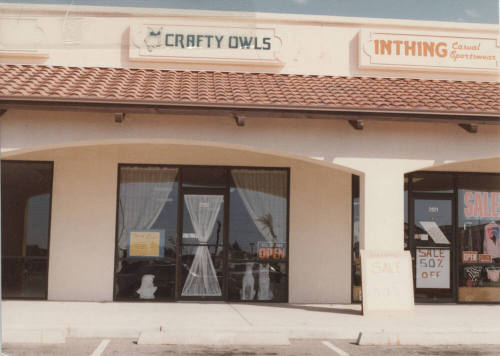 Crafty Owls - 3119 South Mill Avenue, Tempe, Arizona