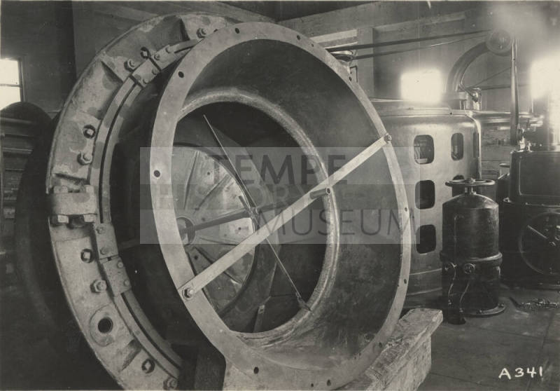 Photo-Overview of a piece of machinery used for generating hydroelectric power