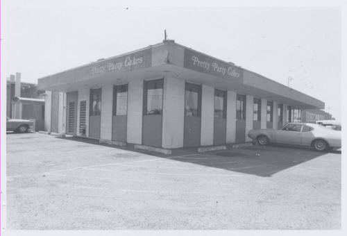 Pretty Party Cakes Shop - 1100 East Apache Boulevard, Tempe, Arizona