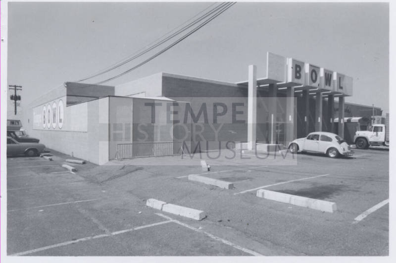 Tempe Bowl and Red Carpet Lounge - 1100 East Apache Boulevard, Tempe, Arizona