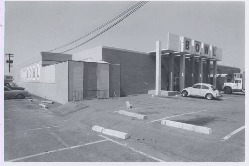 Tempe Bowl and Red Carpet Lounge - 1100 East Apache Boulevard, Tempe, Arizona