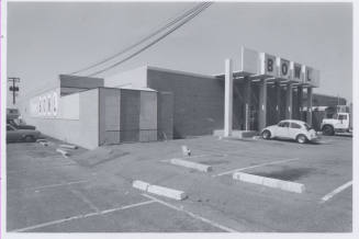 Tempe Bowl and Red Carpet Lounge - 1100 East Apache Boulevard, Tempe, Arizona