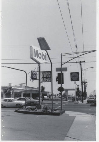 University Mobil Gasoline Station - 904 East Apache Boulevard, Tempe, Arizona