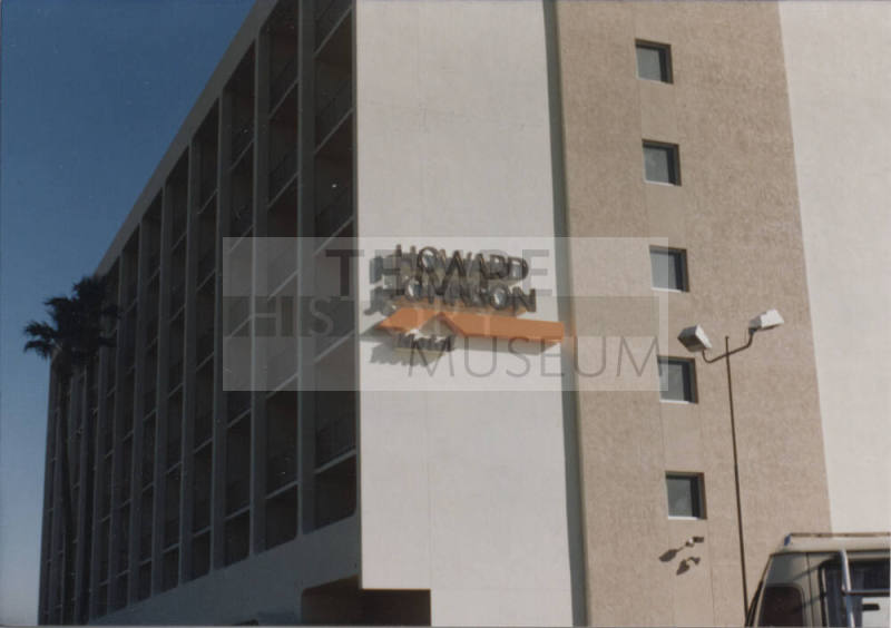 Howard Johnson Hotel - 225 East Apache Boulevard - Tempe, Arizona