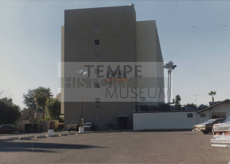 Howard Johnson Hotel - 225 East Apache Boulevard - Tempe, Arizona