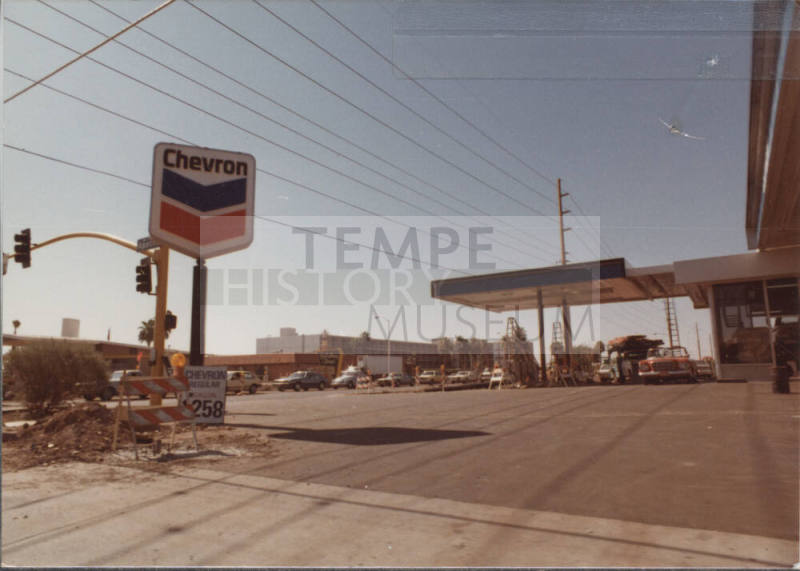 Campus Chevron - 825 East Apache Boulevard - Tempe, Arizona