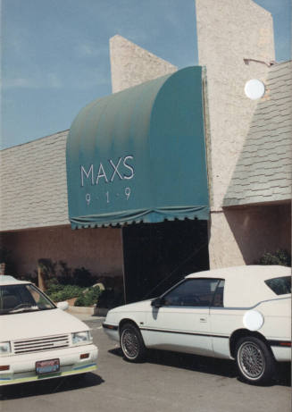 Maxs 919 - 919 East Apache Boulevard - Tempe, Arizona