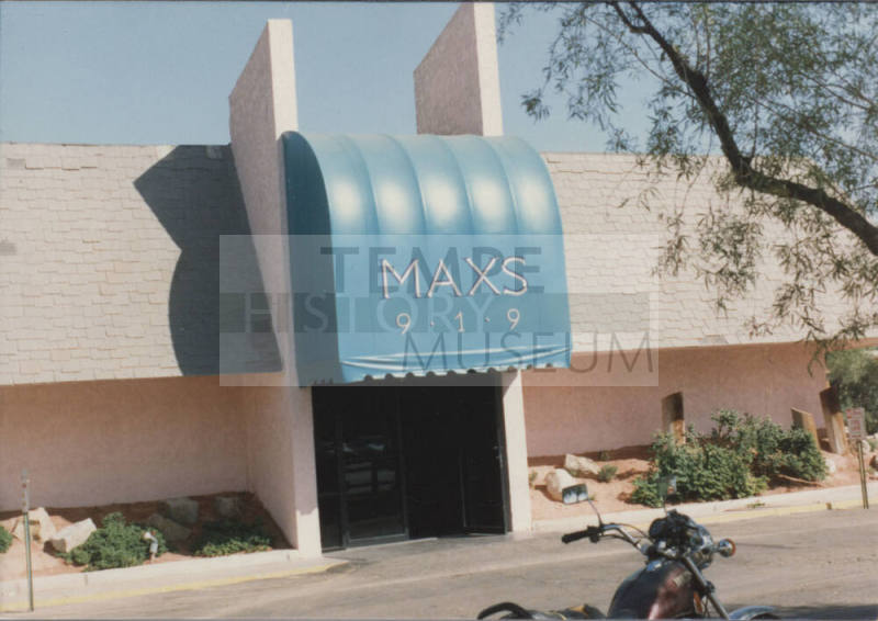 Maxs 919 - 919 East Apache Boulevard - Tempe, Arizona