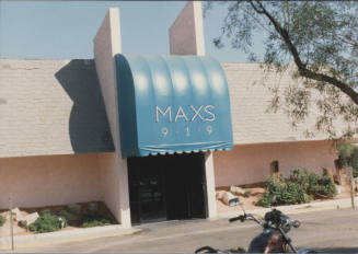 Maxs 919 - 919 East Apache Boulevard - Tempe, Arizona