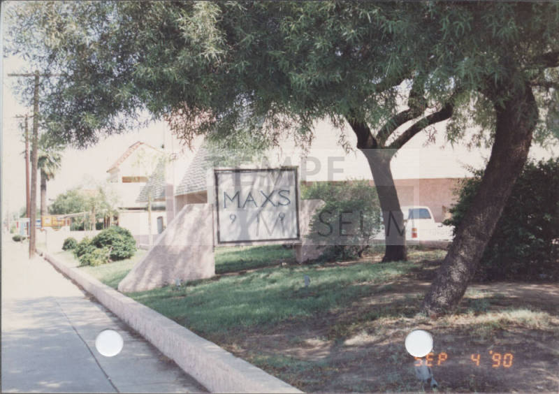 Maxs 919 - 919 East Apache Boulevard - Tempe, Arizona