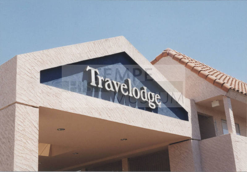 Travelodge - 1005 East Apache Boulevard - Tempe, Arizona