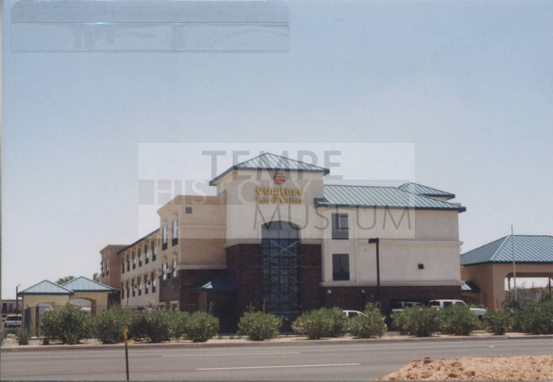 Comfort Inn & Suites - 1031 East Apache Boulevard - Tempe, Arizona