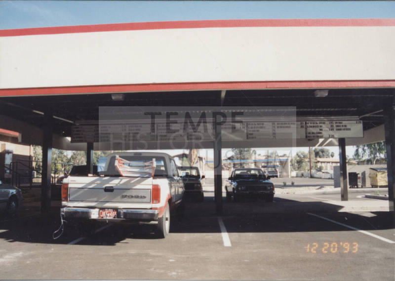 Rock 'N Robin Drive-In - 1135 East Apache Boulevard - Tempe, Arizona
