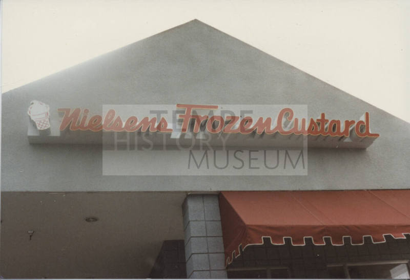 Nielsens Frozen Custard - 1270 East Apache Boulevard - Tempe, Arizona