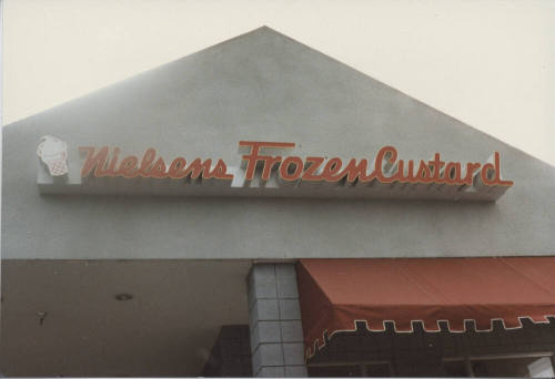 Nielsens Frozen Custard - 1270 East Apache Boulevard - Tempe, Arizona