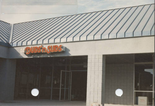 Duds 'N Suds - 1250 East Apache Boulevard - Tempe, Arizona