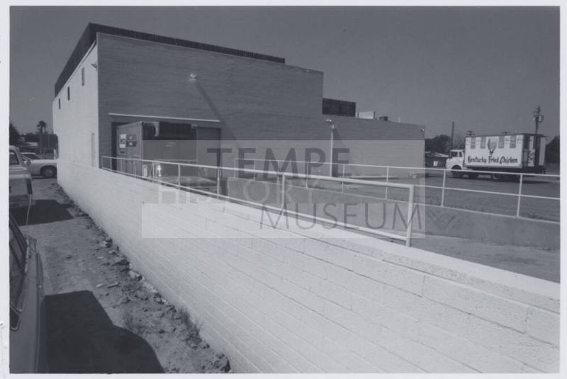 Kentucky Fried Chicken Restaurant - 1314 East Apache Boulevard, Tempe, Arizona