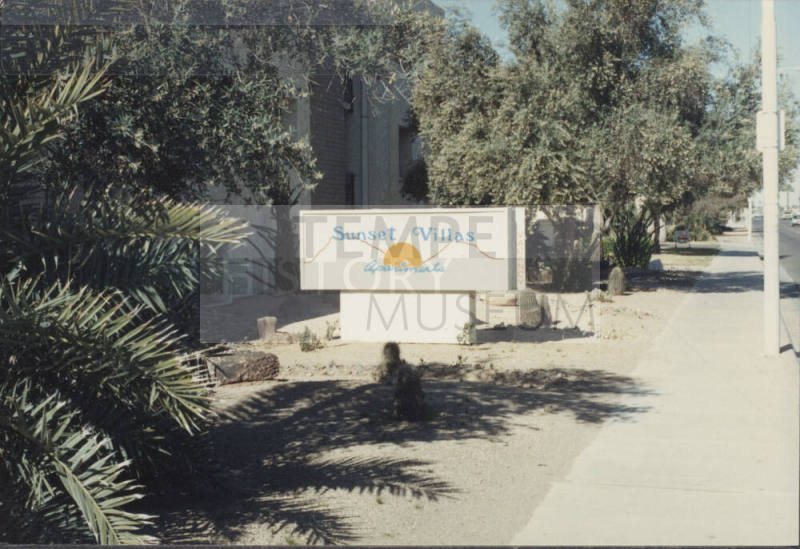 Sunset Villas Apartments - 1415 East Apache Boulevard - Tempe, Arizona