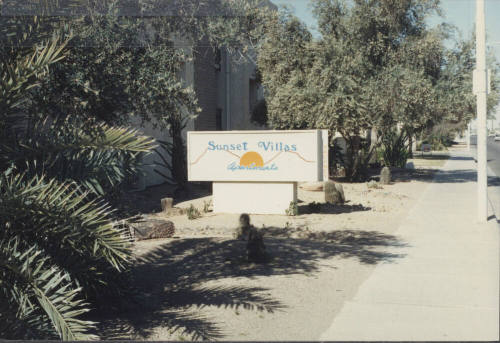 Sunset Villas Apartments - 1415 East Apache Boulevard - Tempe, Arizona