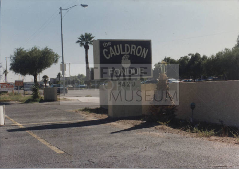The Cauldron Fondue - 1420 East Apache Boulevard - Tempe, Arizona