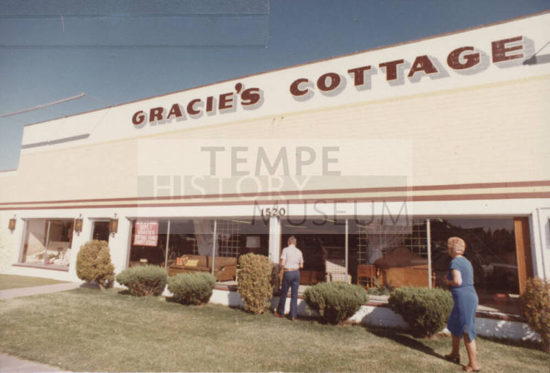 Gracie's Cottage - 1520 East Apache Boulevard - Tempe, Arizona