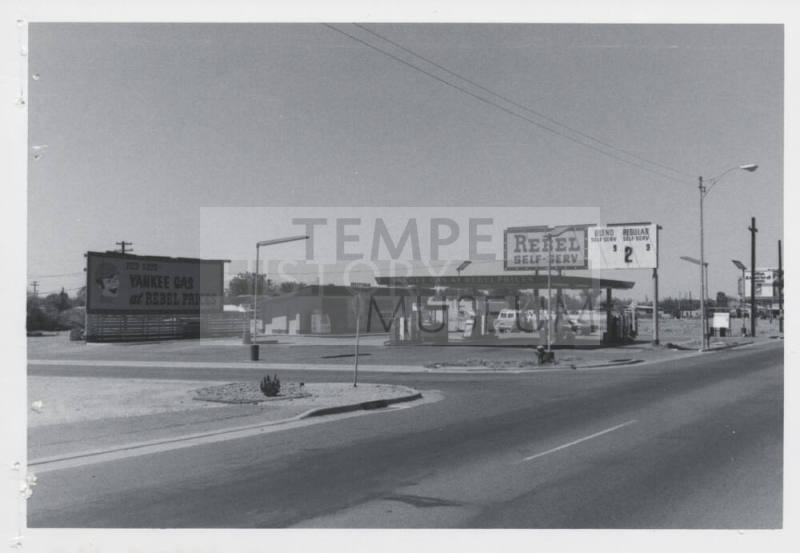 Rebel Self-Serv - 1395 East Apache Boulevard, Tempe, Arizona