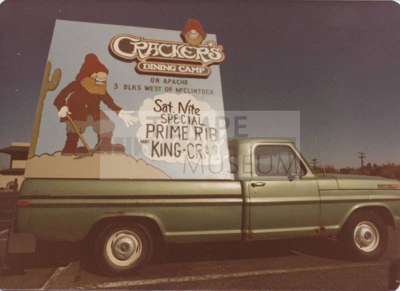 Cracker's Dining - East Apache Boulevard, Tempe, Arizona