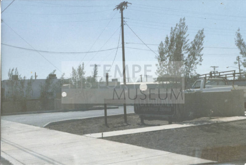 La Paloma Apartment Homes - 1975 East Apache Boulevard - Tempe, Arizona